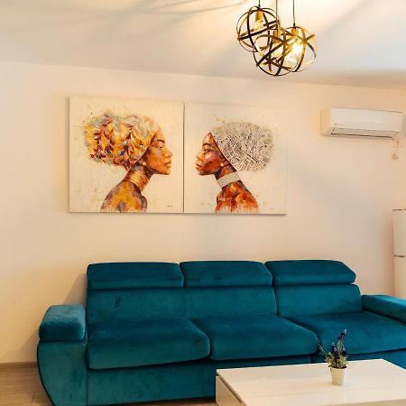 Cozy Special Pallady Apartament With Garden & Courtyard Bucharest Luaran gambar