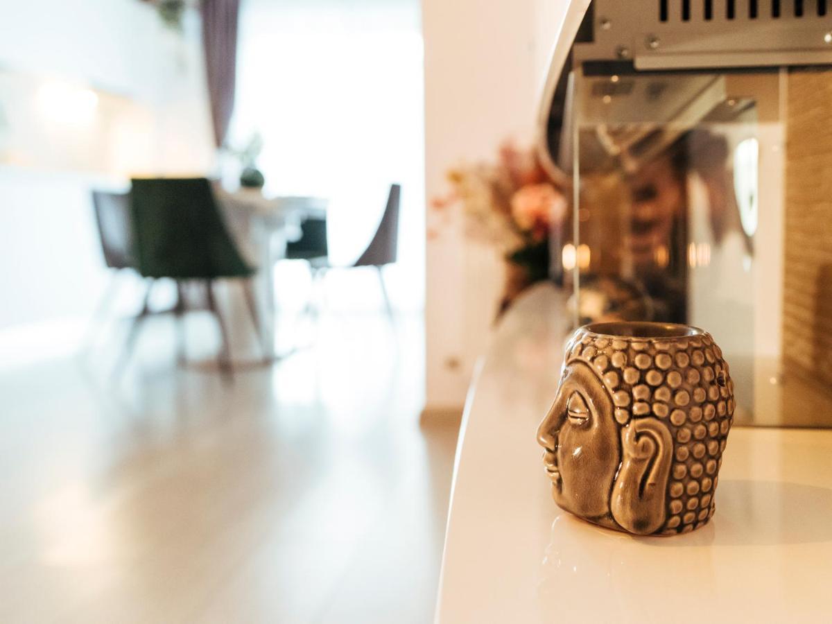 Cozy Special Pallady Apartament With Garden & Courtyard Bucharest Luaran gambar