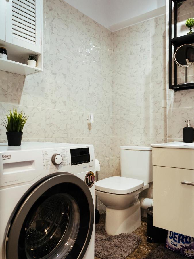 Cozy Special Pallady Apartament With Garden & Courtyard Bucharest Luaran gambar