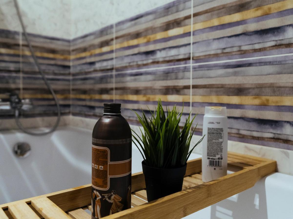 Cozy Special Pallady Apartament With Garden & Courtyard Bucharest Luaran gambar