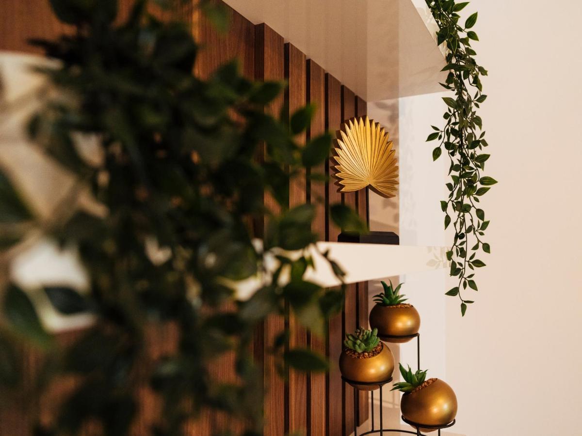 Cozy Special Pallady Apartament With Garden & Courtyard Bucharest Luaran gambar