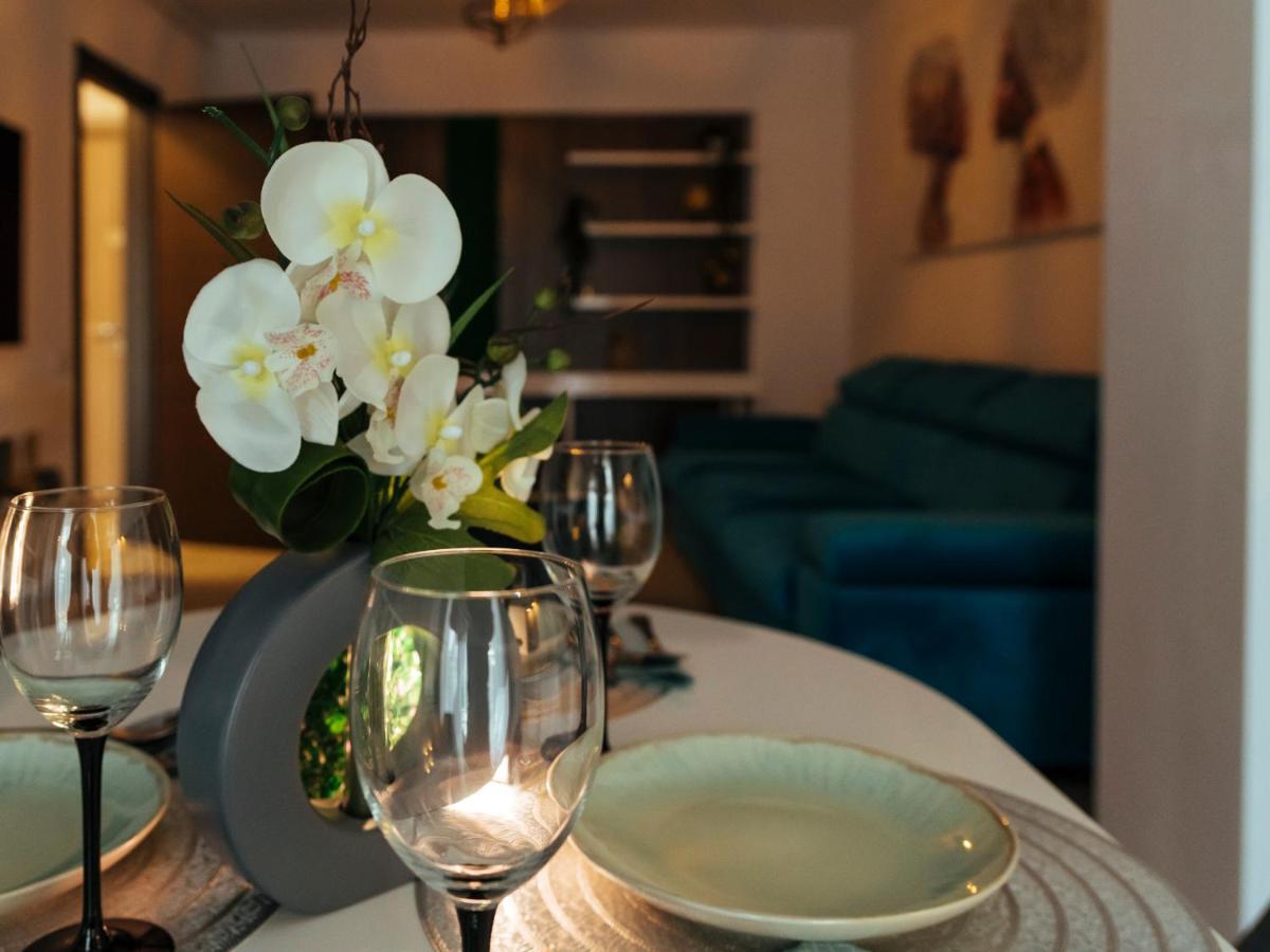 Cozy Special Pallady Apartament With Garden & Courtyard Bucharest Luaran gambar