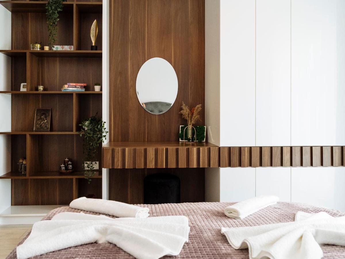 Cozy Special Pallady Apartament With Garden & Courtyard Bucharest Luaran gambar