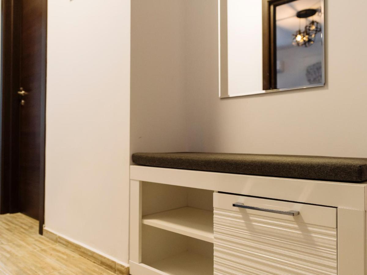 Cozy Special Pallady Apartament With Garden & Courtyard Bucharest Luaran gambar