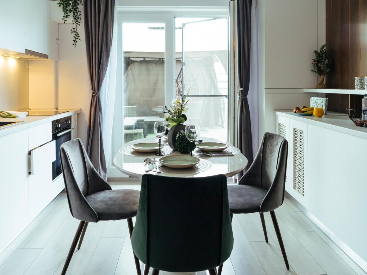 Cozy Special Pallady Apartament With Garden & Courtyard Bucharest Luaran gambar
