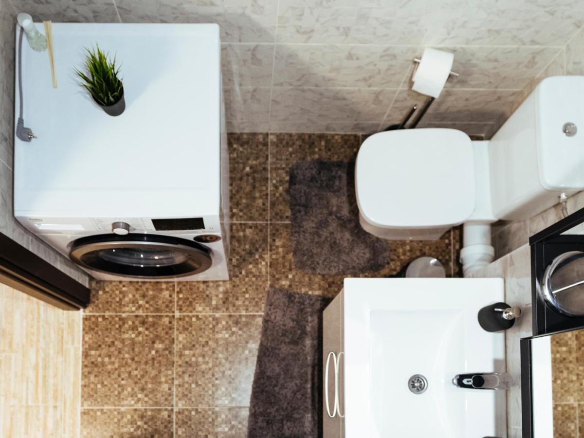 Cozy Special Pallady Apartament With Garden & Courtyard Bucharest Luaran gambar